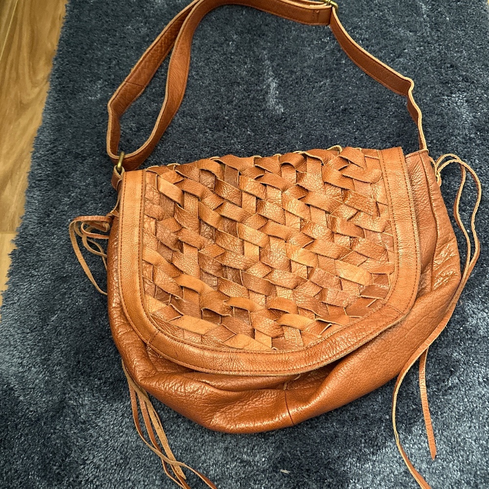 Linea Pelle Collection vintage crossbody saddlebag